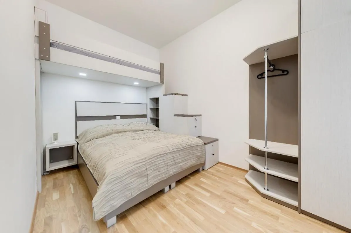 Maison 1832 Apartment C Прага